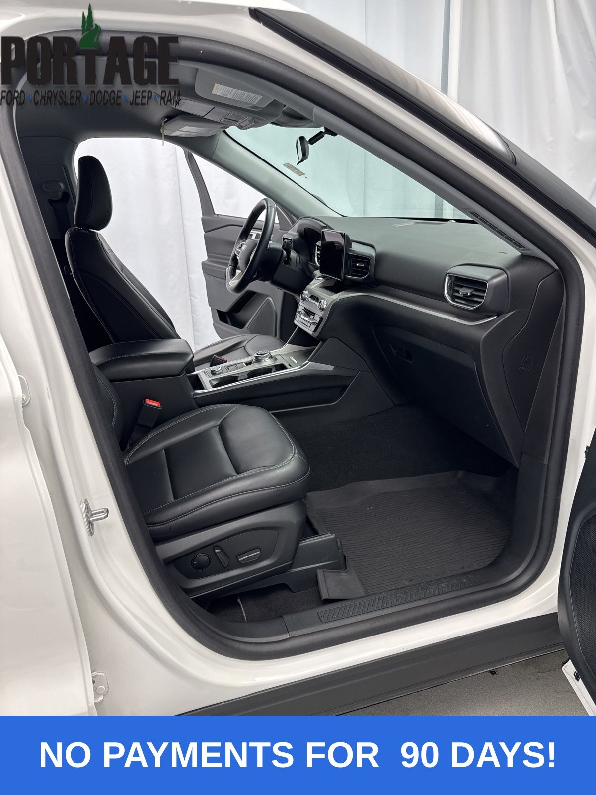 2023 Ford Explorer XLT photo 15