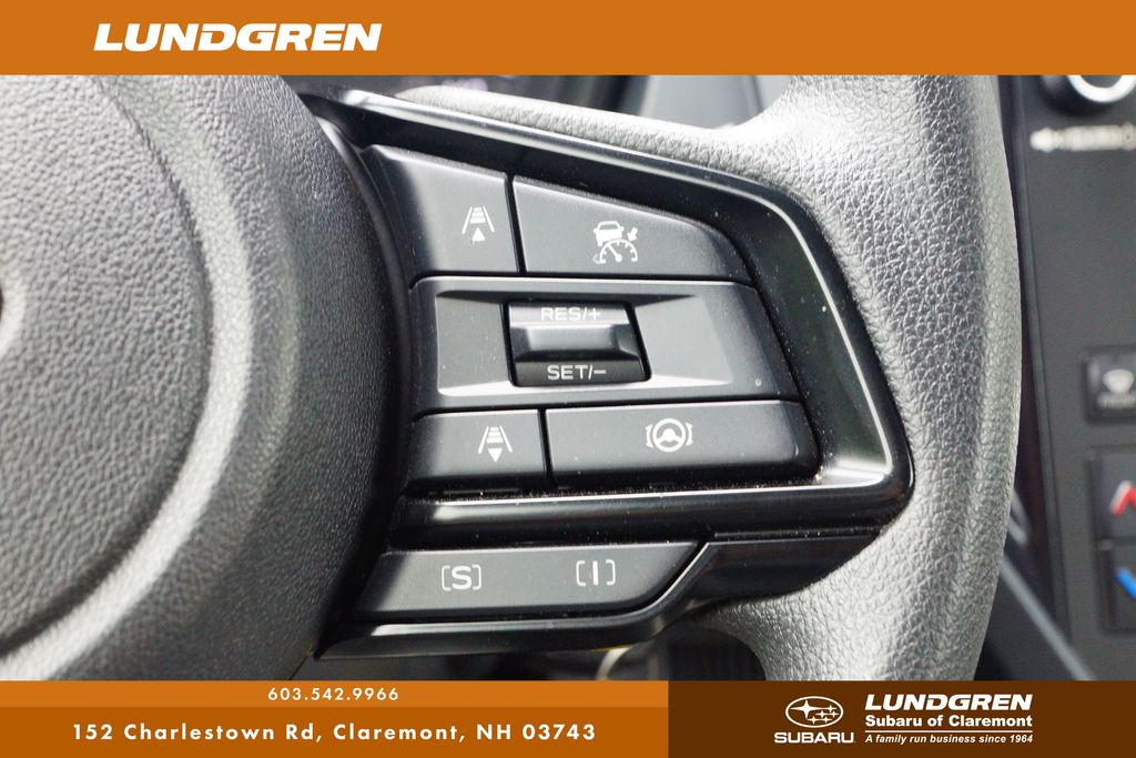 2025 Subaru Forester Base photo 13