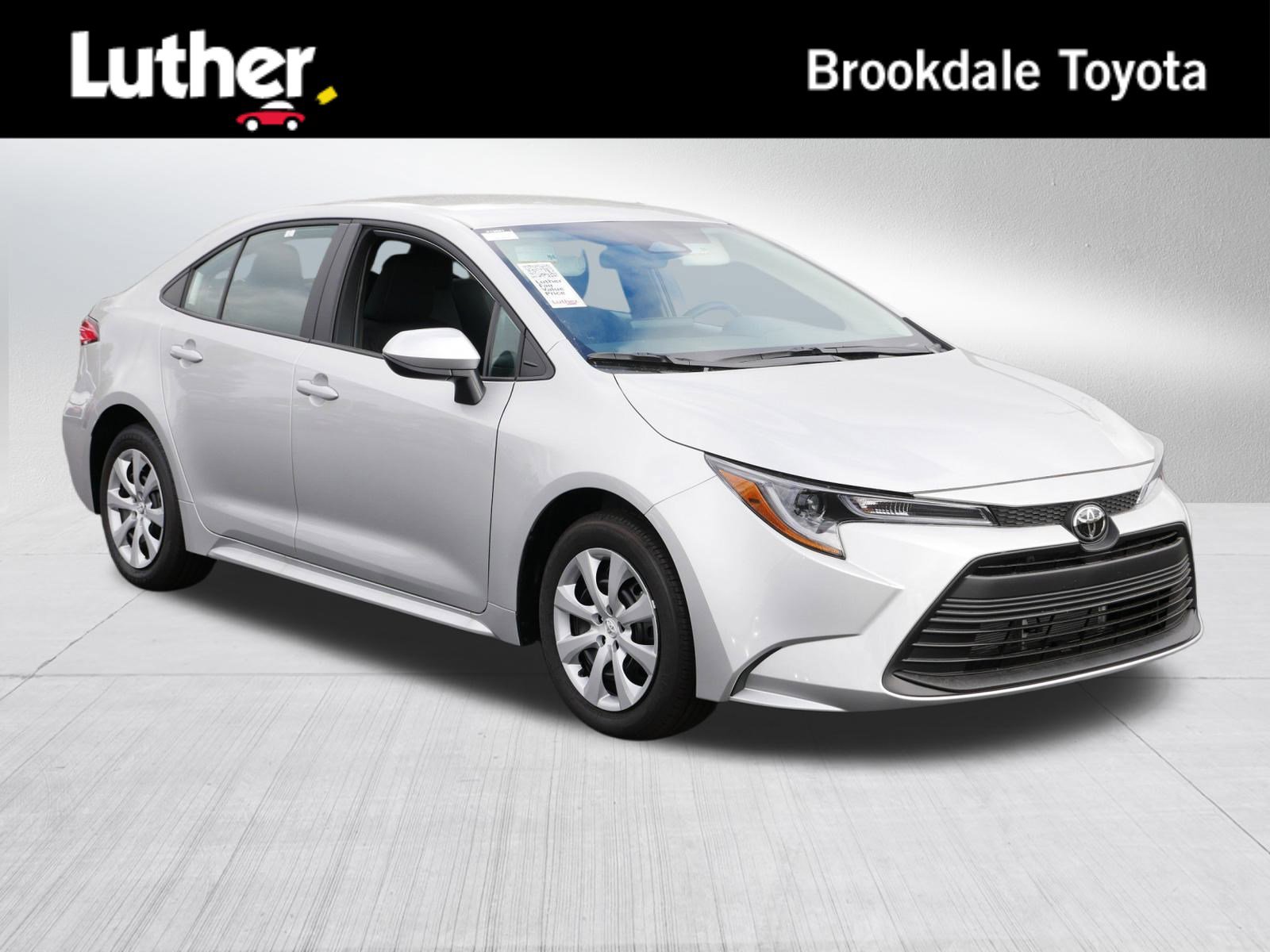 2025 Toyota Corolla LE's photo