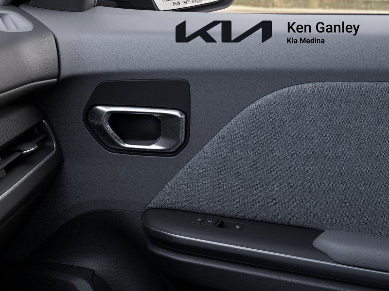2025 Kia K4 EX photo 24