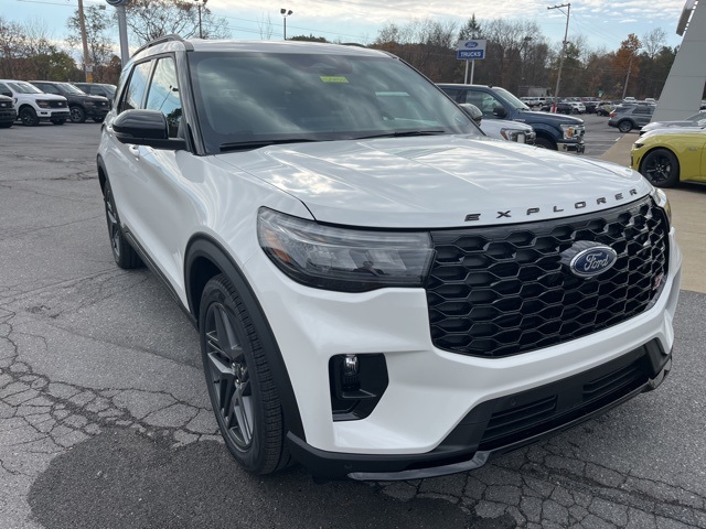 2026 Ford Explorer ST photo 2