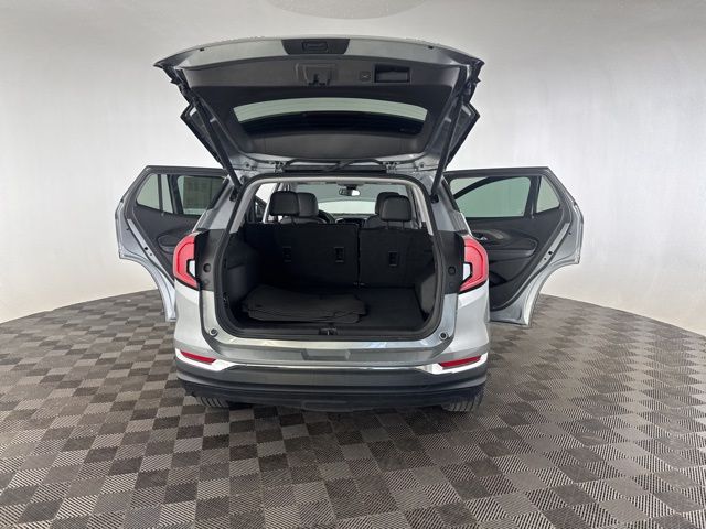 2024 Gmc Terrain SLT photo 15