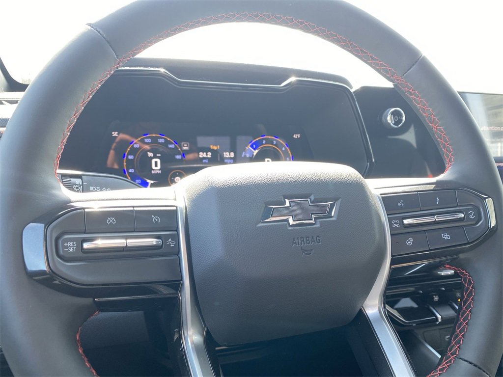 2025 Chevrolet Colorado Z71 photo 15