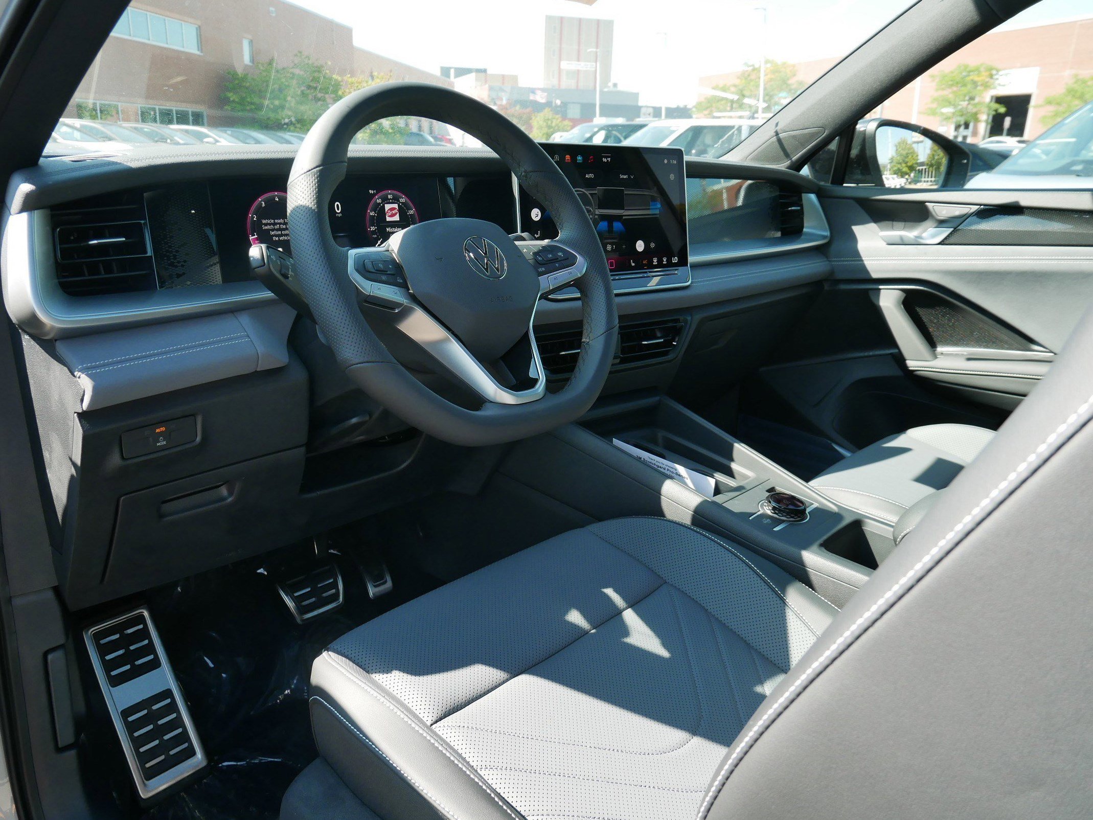 2025 Volkswagen Tiguan SE R-Line Black photo 3