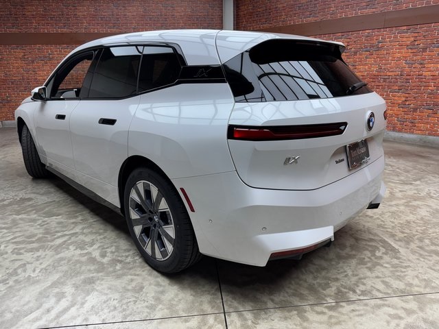 2026 Bmw iX photo 3
