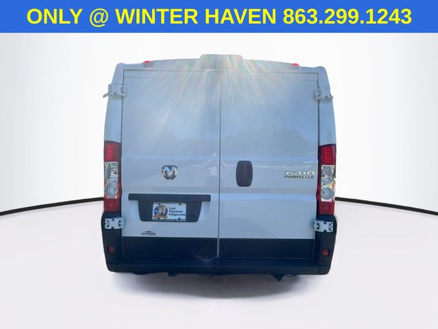 2025 Ram ProMaster 1500 Tradesman photo 4