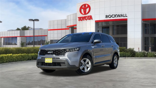 2022 Kia Sorento LX's photo