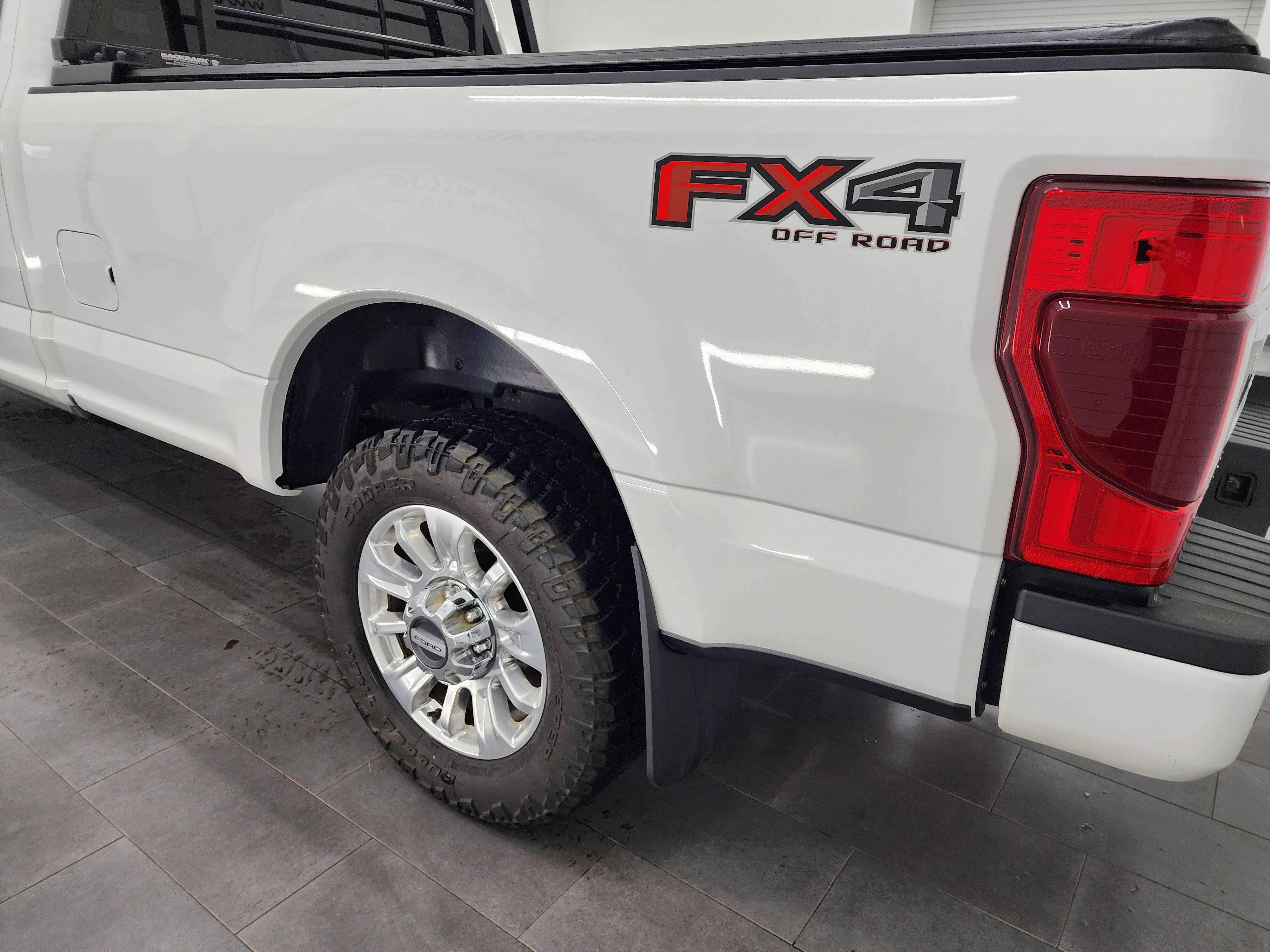 2022 Ford F-350 photo 4