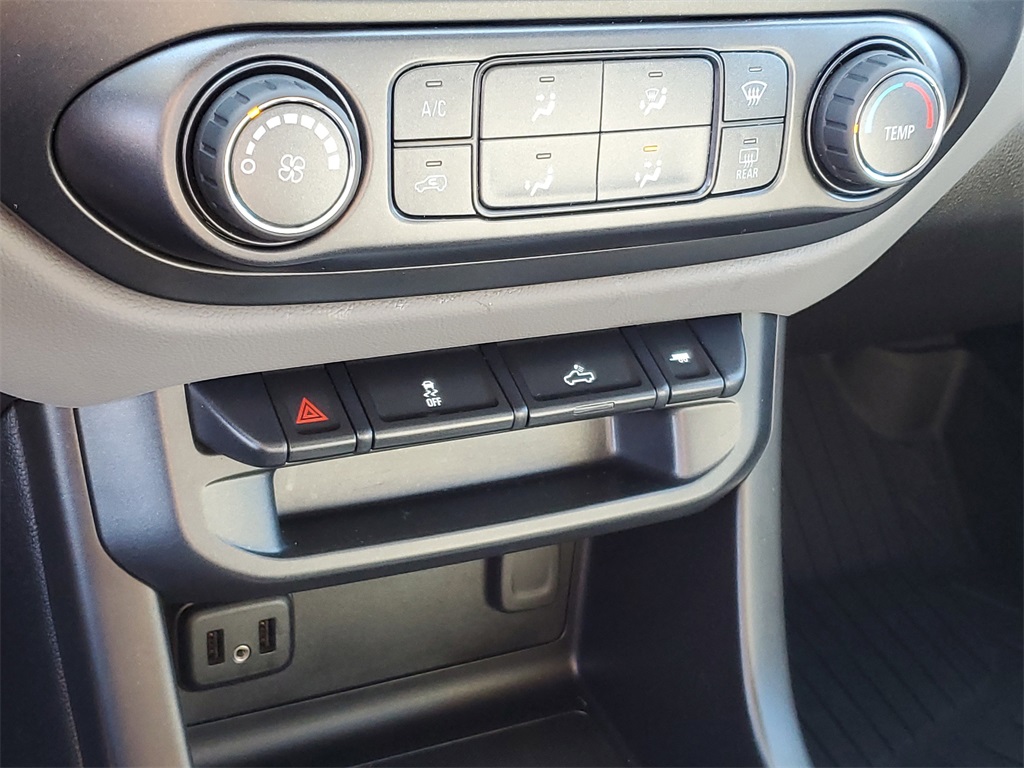 2019 Chevrolet Colorado LT photo 15