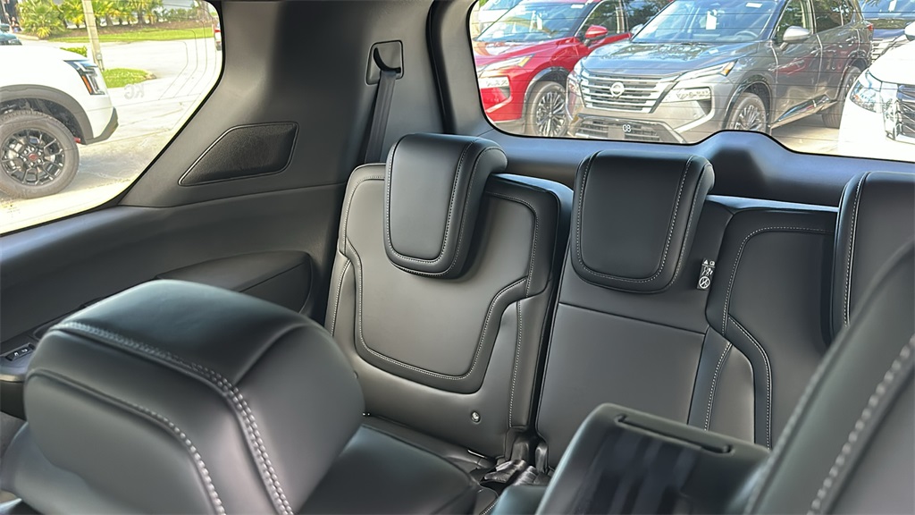 2026 Nissan Armada photo 27
