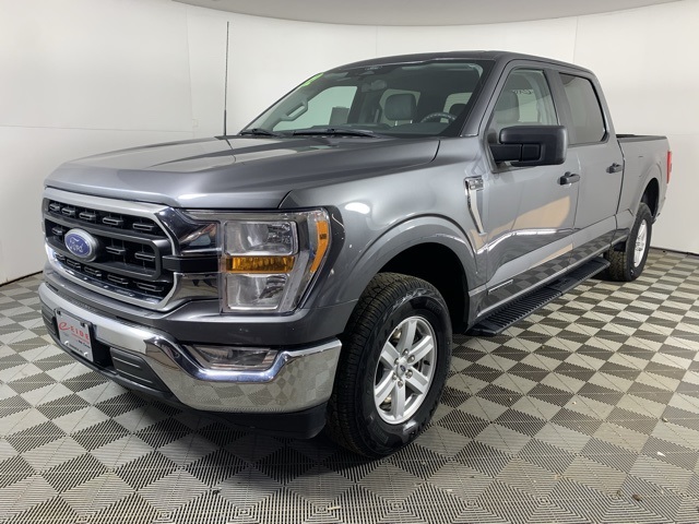 2022 Ford F-150 XLT photo 2