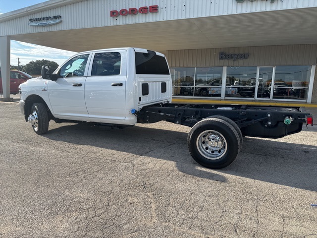 2026 Ram 3500 Tradesman photo 4
