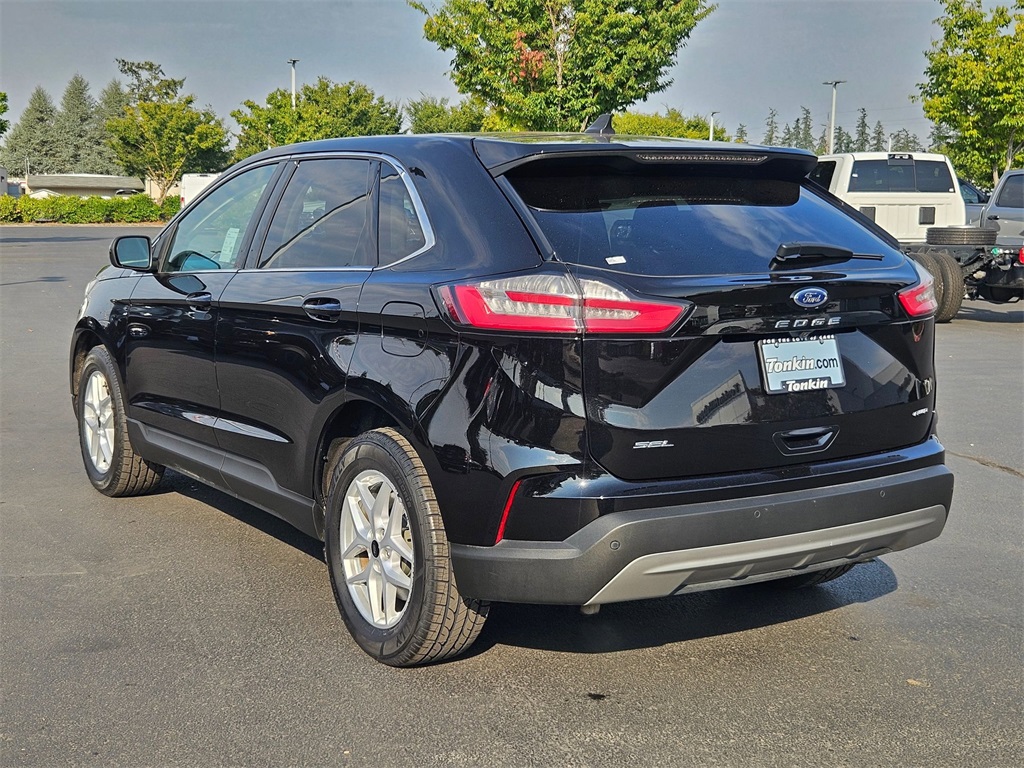 2024 Ford Edge SEL photo 3
