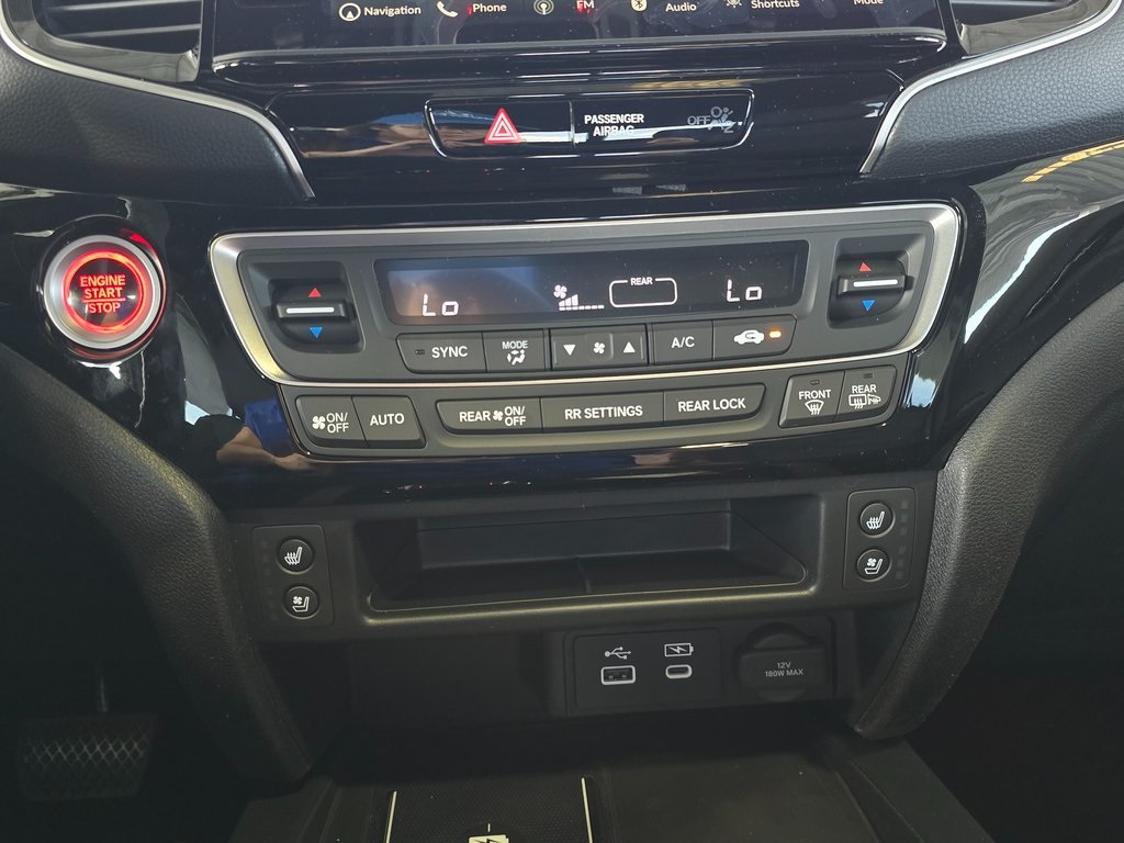 2025 Honda Ridgeline Black Edition photo 27