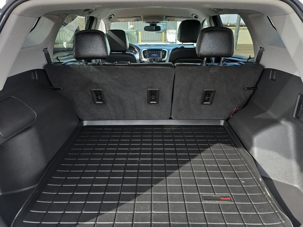 2022 Gmc Terrain SLT photo 16
