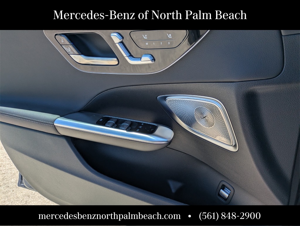 2025 Mercedes Benz C 300 photo 14