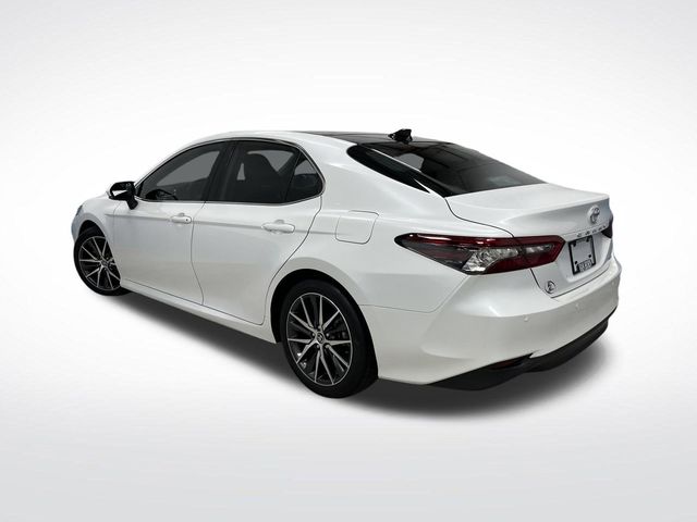 2023 Toyota Camry XLE photo 3