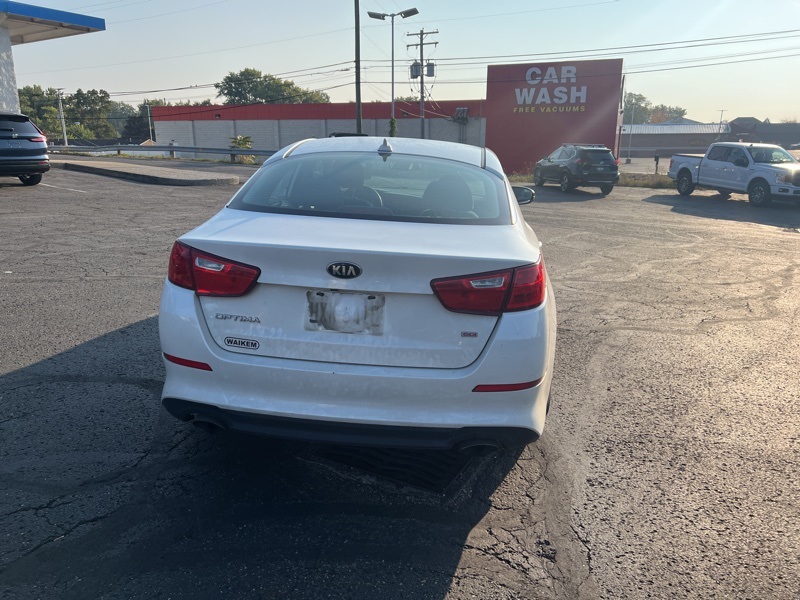 2015 Kia Optima LX photo 3