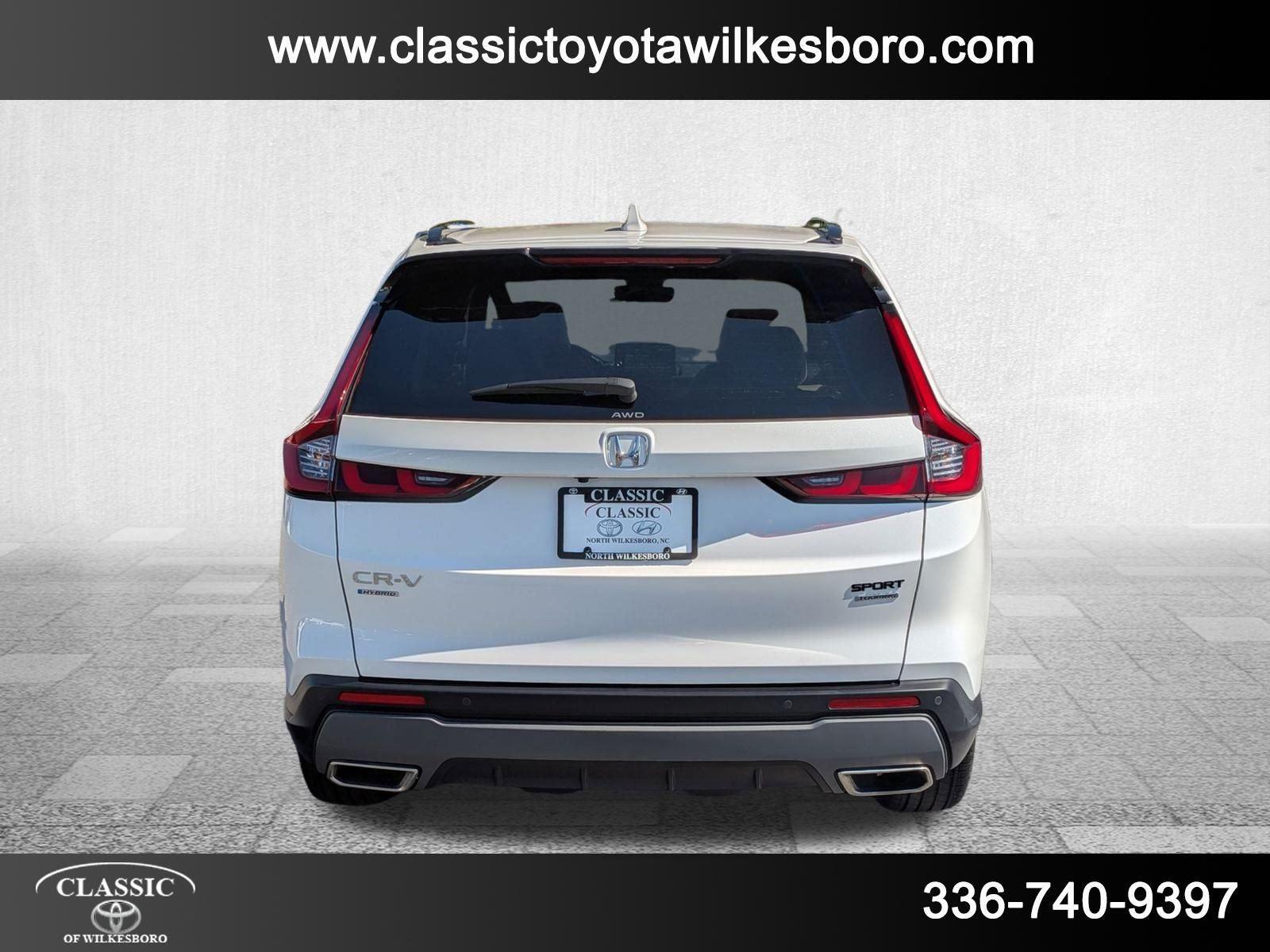 2025 Honda CR-V Hybrid Sport Touring photo 5