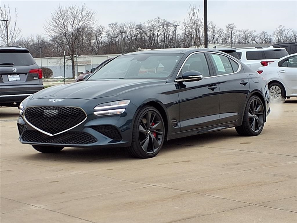 2022 GENESIS G70 Standard's photo
