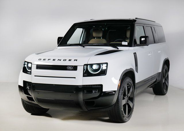 2026 Land Rover Defender X-Dynamic SE's photo