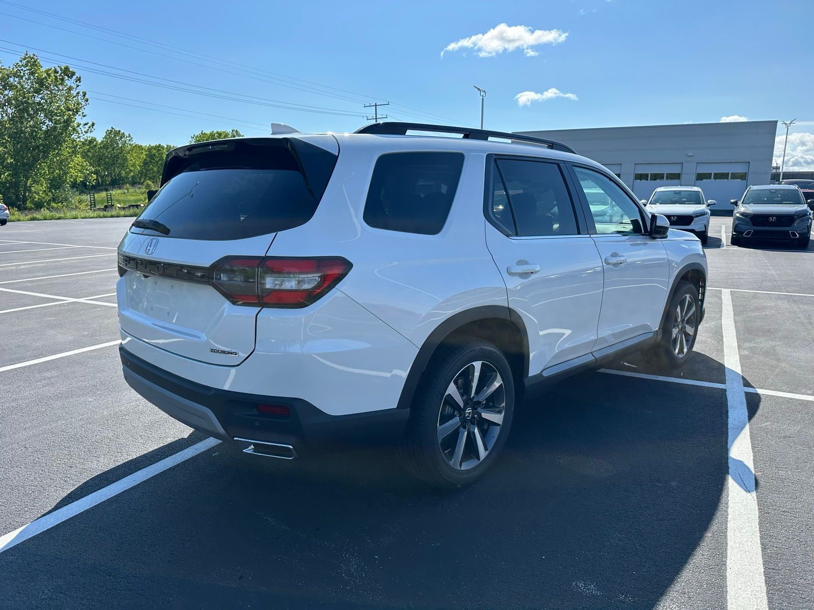 2025 Honda Pilot Touring photo 4