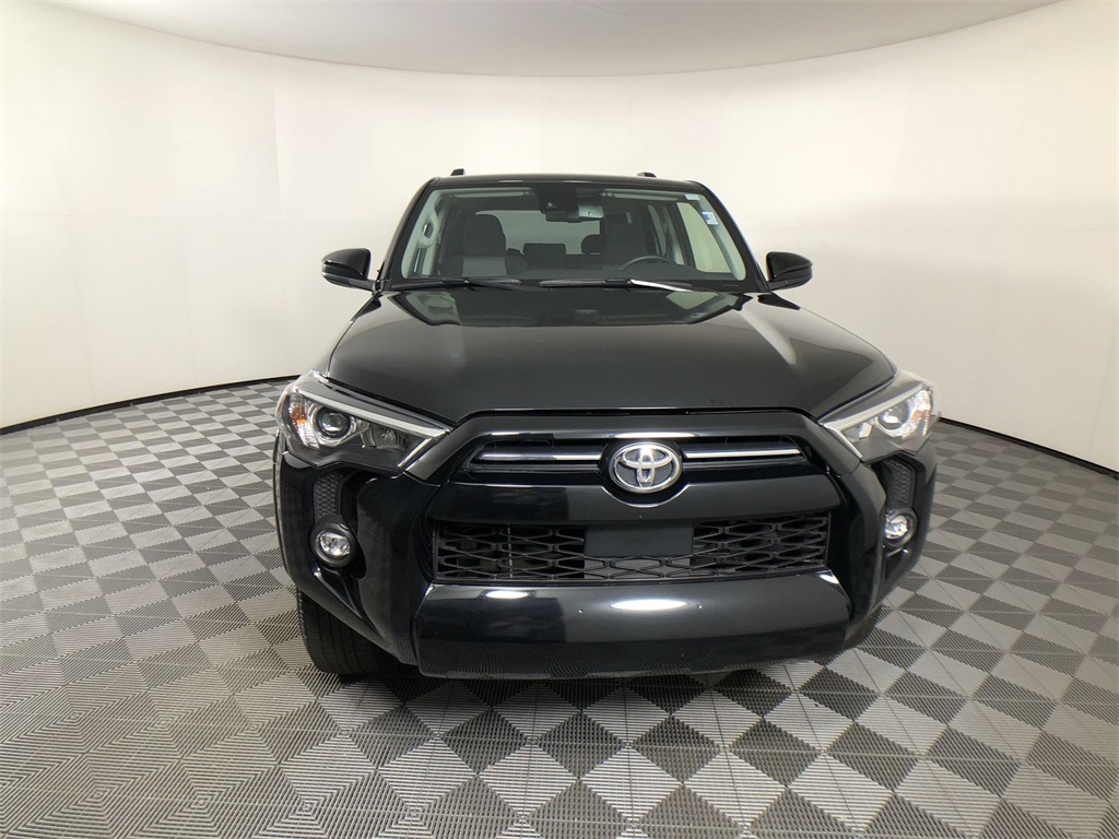 2024 Toyota 4Runner SR5 photo 4