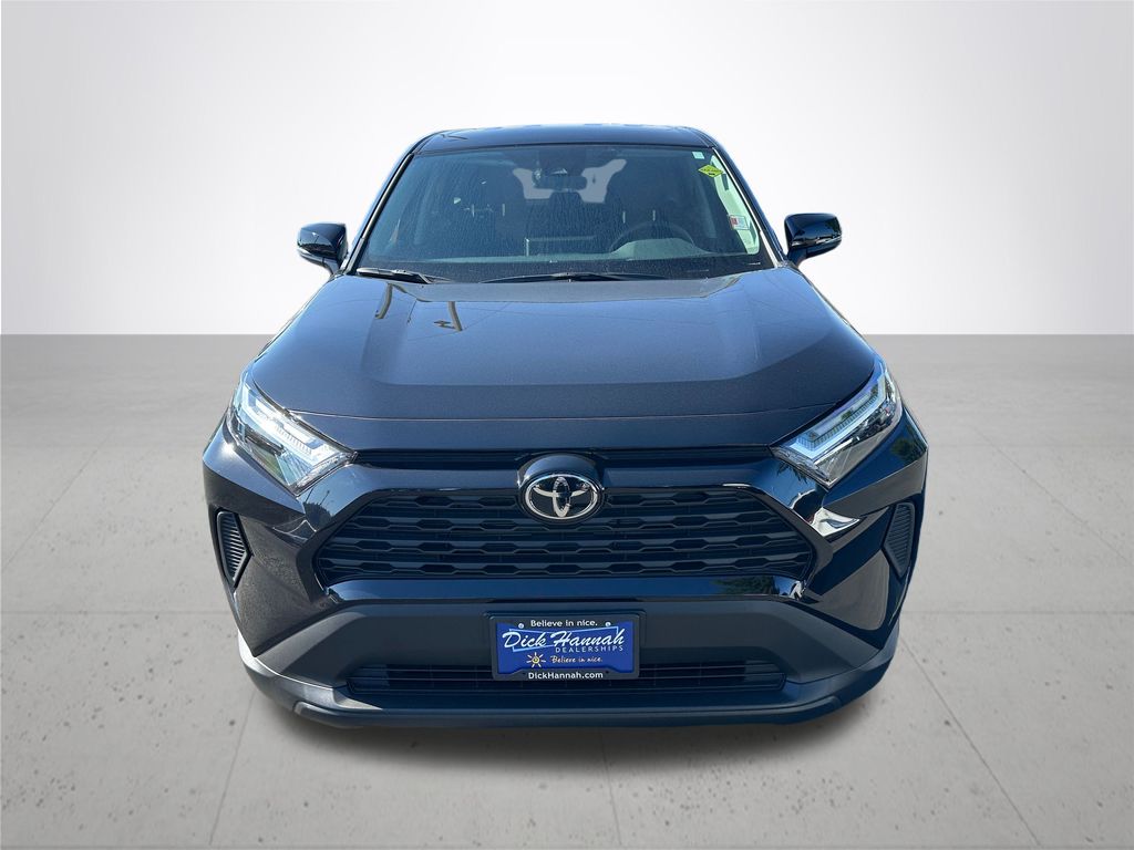 2025 Toyota RAV4 LE photo 2