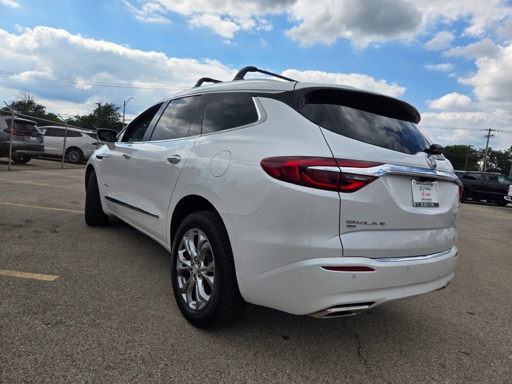 2021 Buick Enclave Avenir photo 10