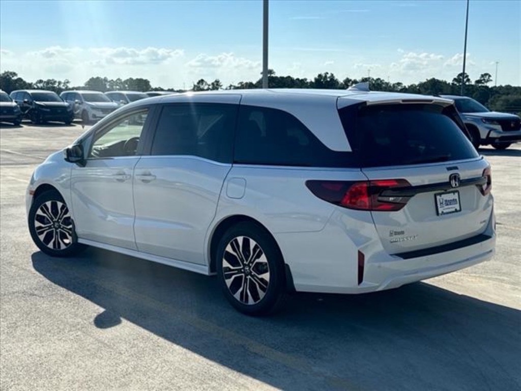 2026 Honda Odyssey Elite photo 7