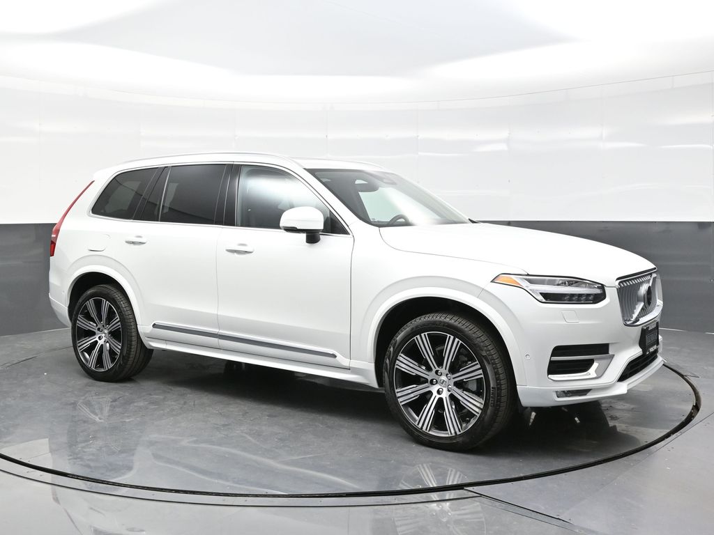 2025 Volvo XC90 Ultra's photo