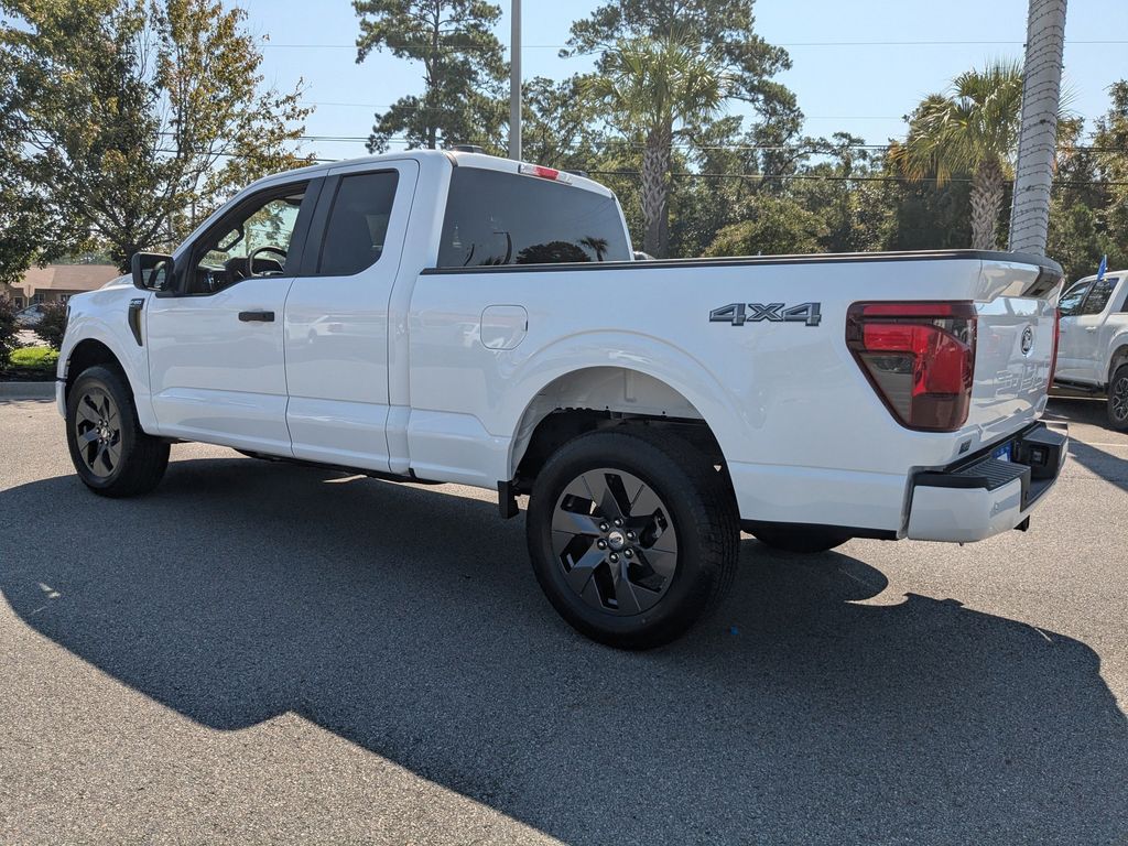 2025 Ford F-150 STX photo 6