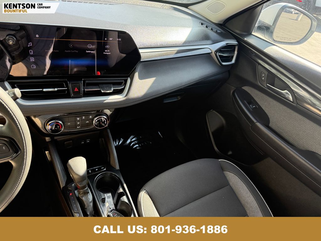 2025 Chevrolet Trailblazer LT photo 22