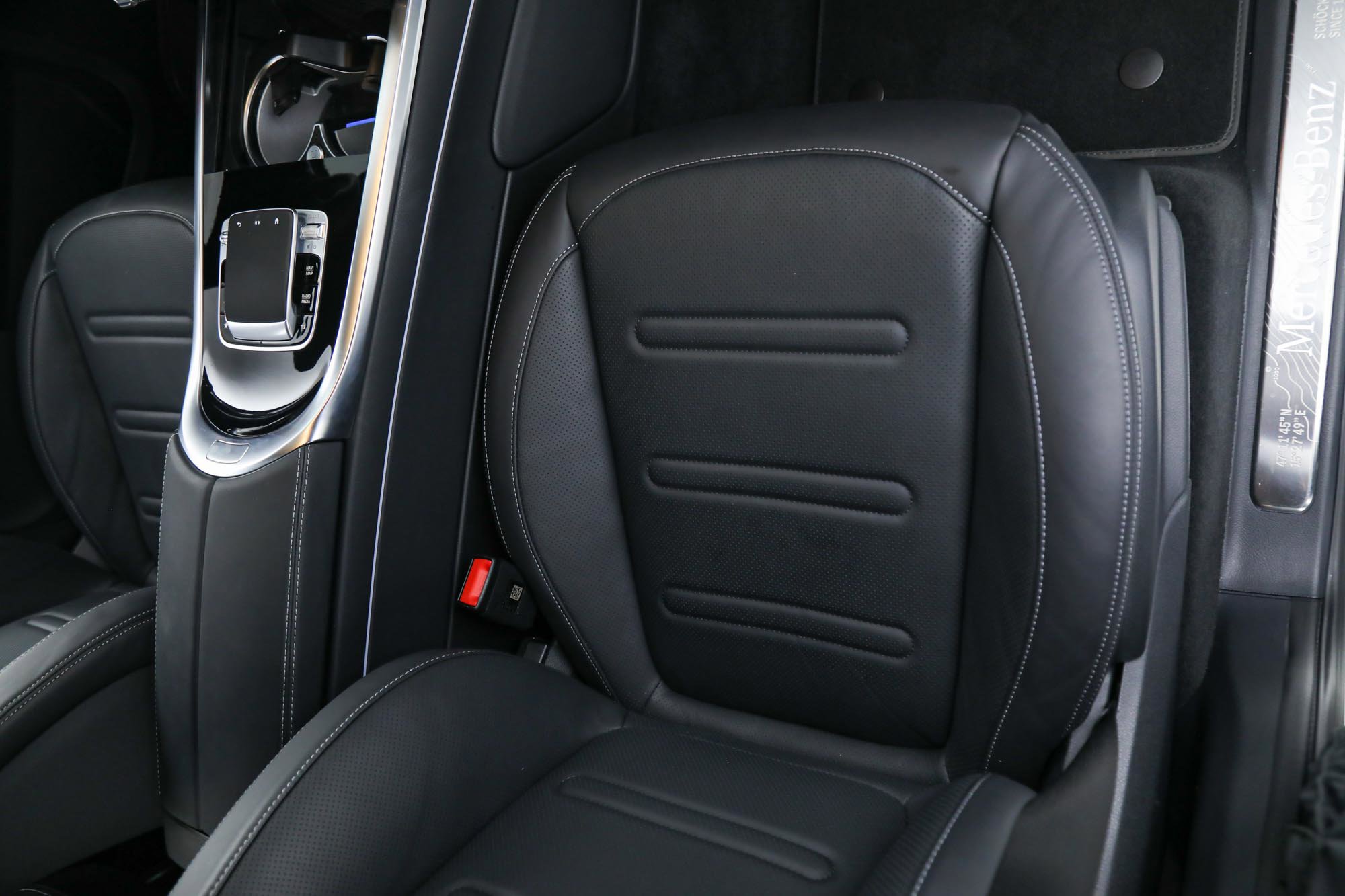 2025 Mercedes Benz G 550 photo 21