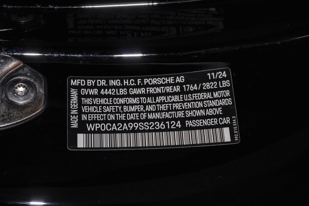 2025 Porsche 911 photo 35
