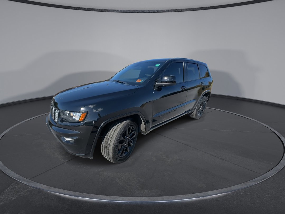 2021 Jeep Grand Cherokee Laredo X photo 4