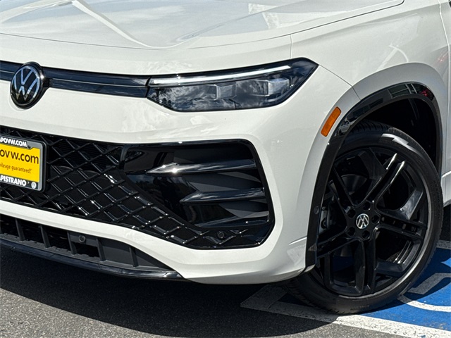 2025 Volkswagen Tiguan SE R-Line Black photo 6