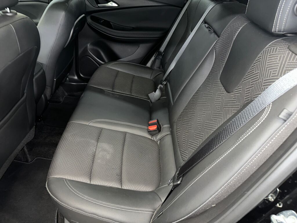 2021 Buick Encore GX Essence Sport photo 17