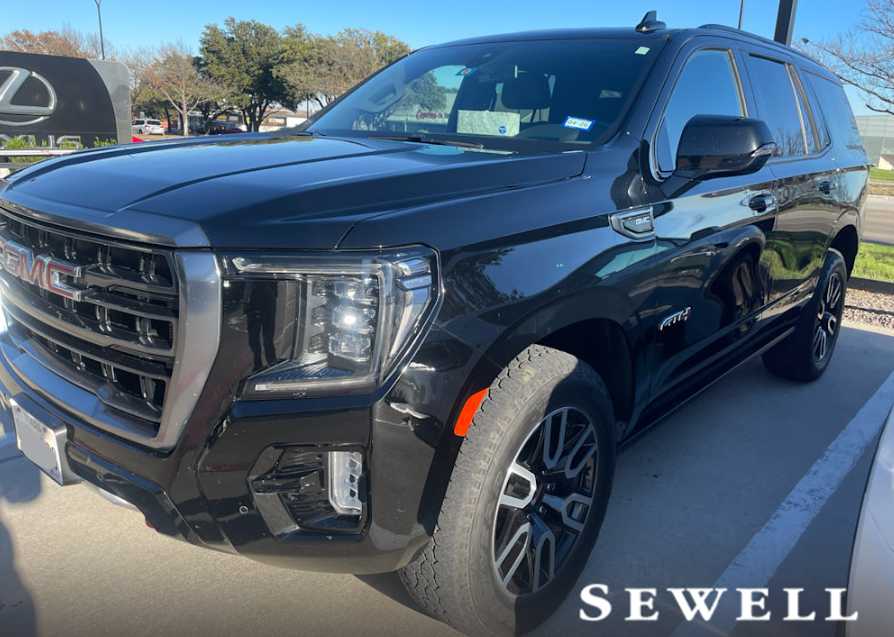 2022 GMC Yukon AT4's photo