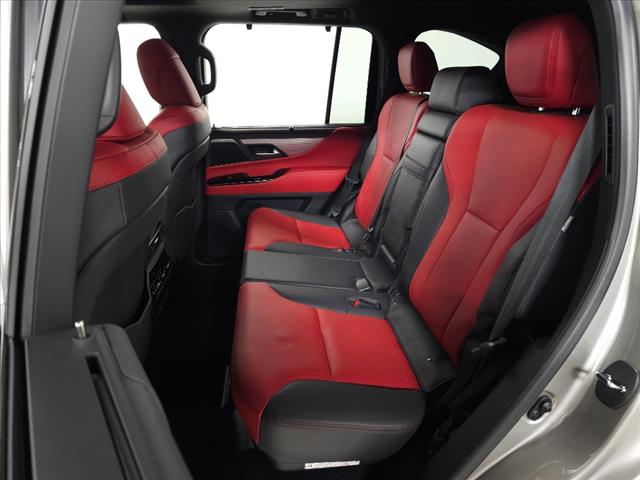2023 Lexus LX 600 photo 19