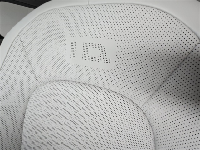 2025 Volkswagen ID. Buzz photo 10