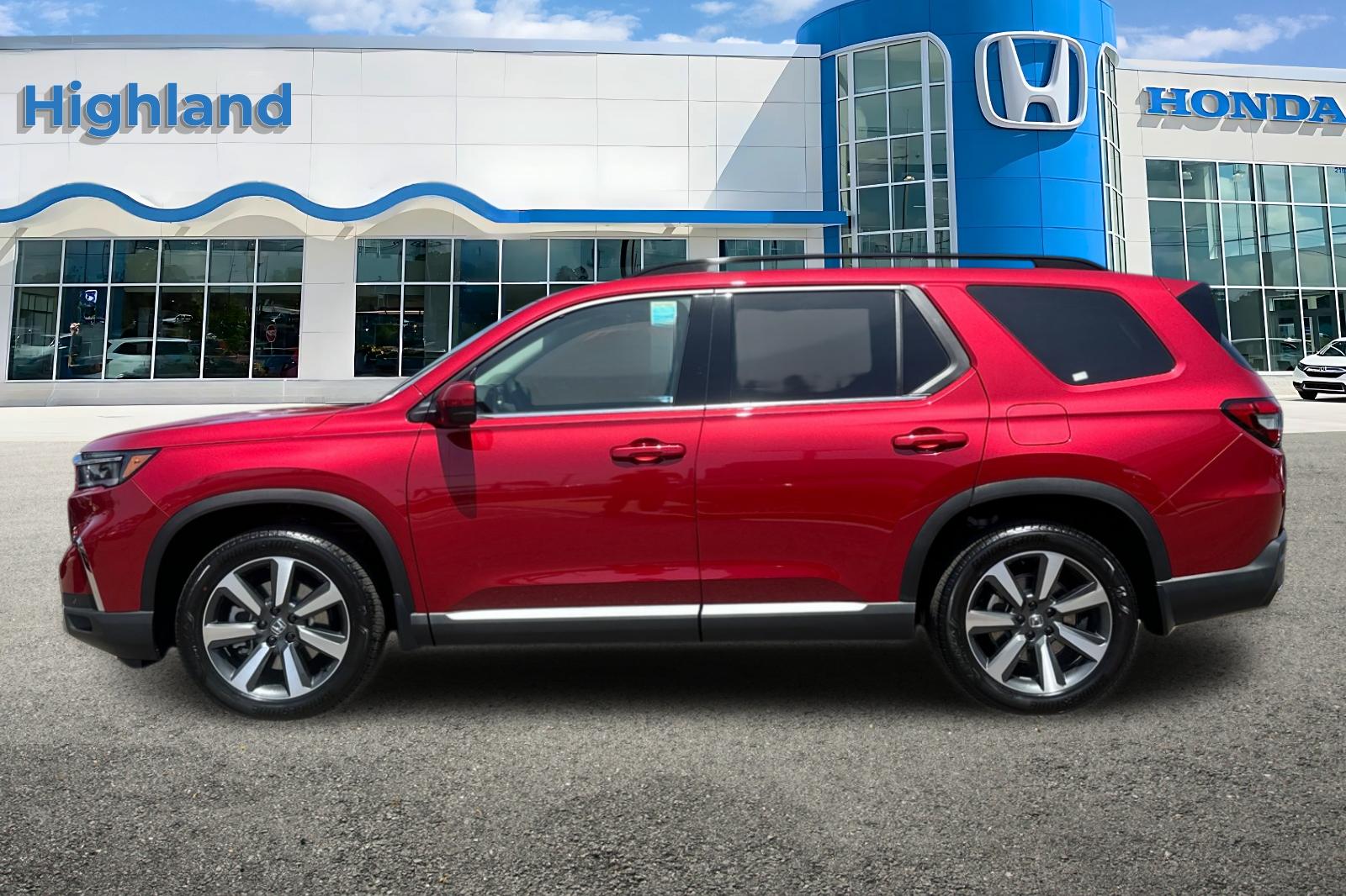 2025 Honda Pilot Touring photo 2