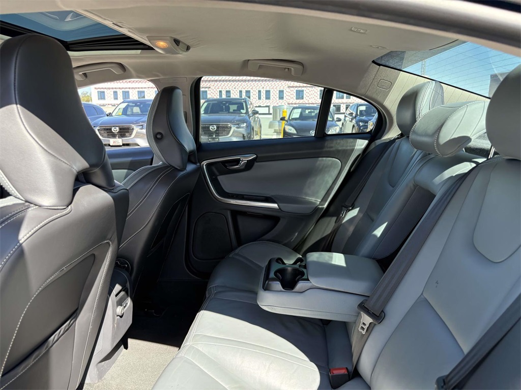 2014 Volvo S60 T5 photo 8