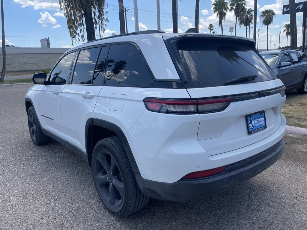 2023 Jeep Grand Cherokee Altitude photo 3