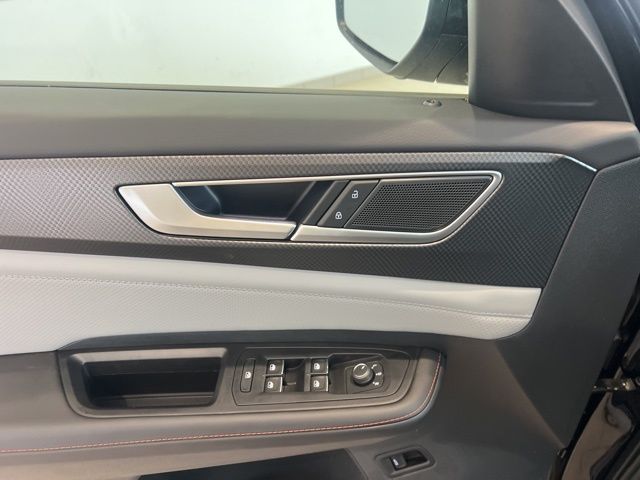 2025 Volkswagen Atlas Peak Edition SE photo 15