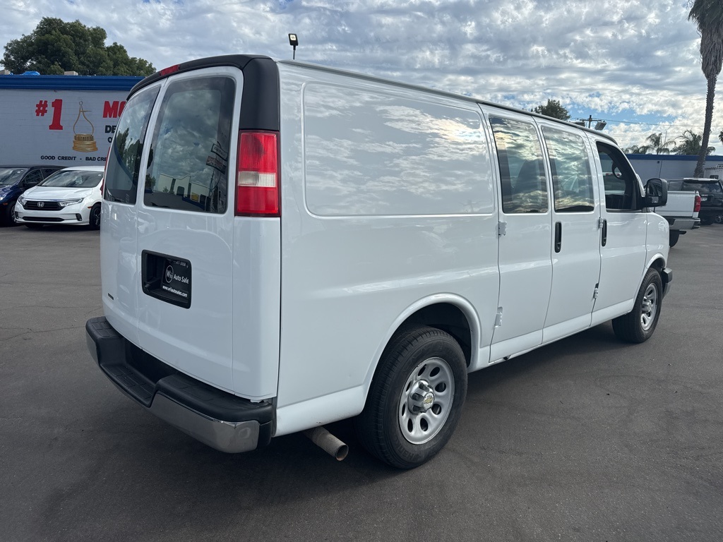 2014 Chevrolet Express 1500 Work Van photo 2