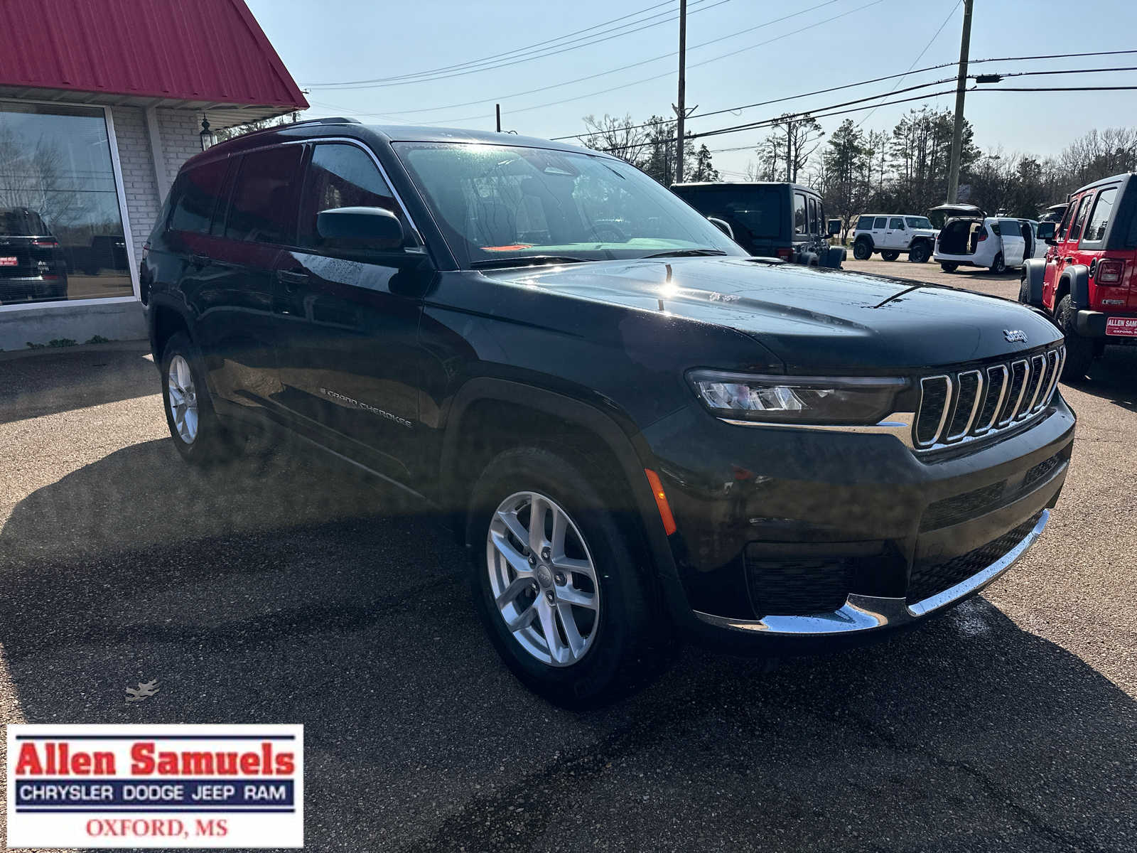 2023 Jeep Grand Cherokee L Laredo