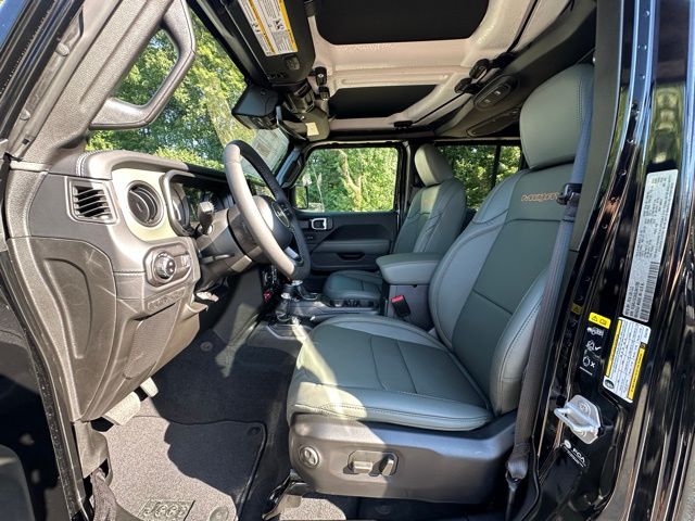 2025 Jeep Gladiator Mojave photo 23
