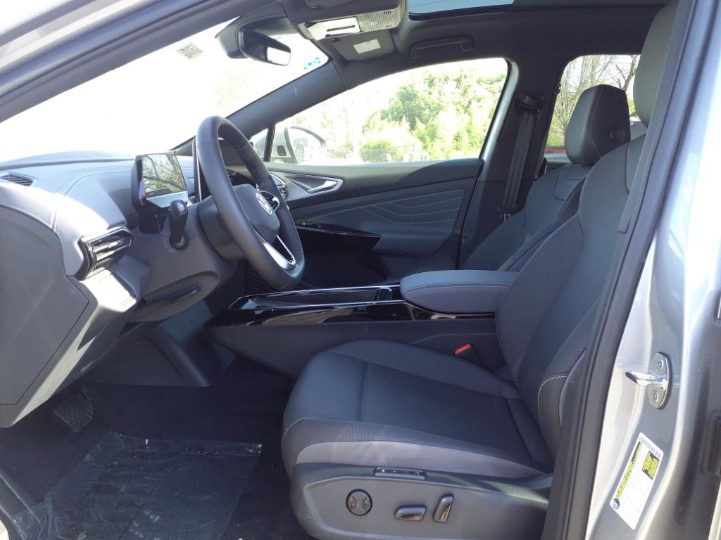 2025 Volkswagen ID.4 Pro Plus photo 4
