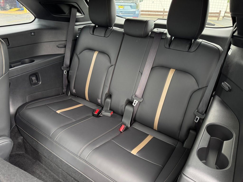 2024 Mazda CX-90 Premium Plus photo 32